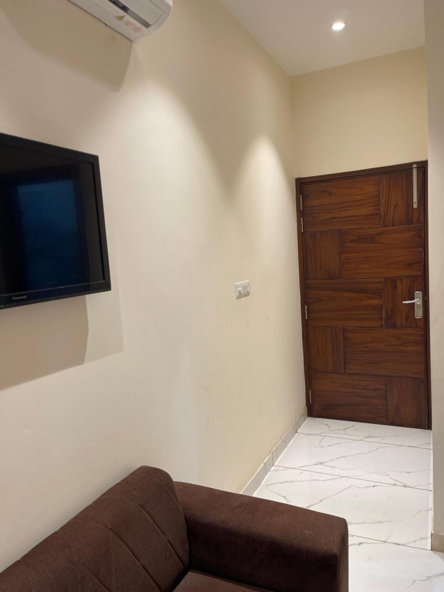Hotel Paradise Dream Ludhiana Exterior foto