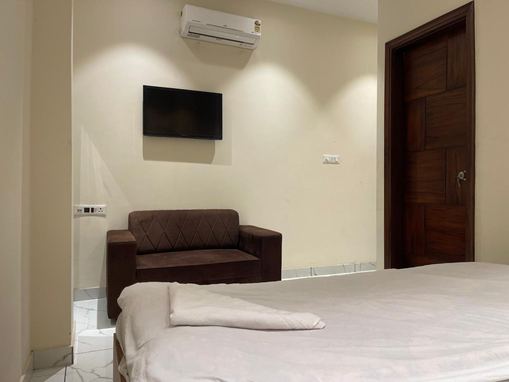 Hotel Paradise Dream Ludhiana Exterior foto