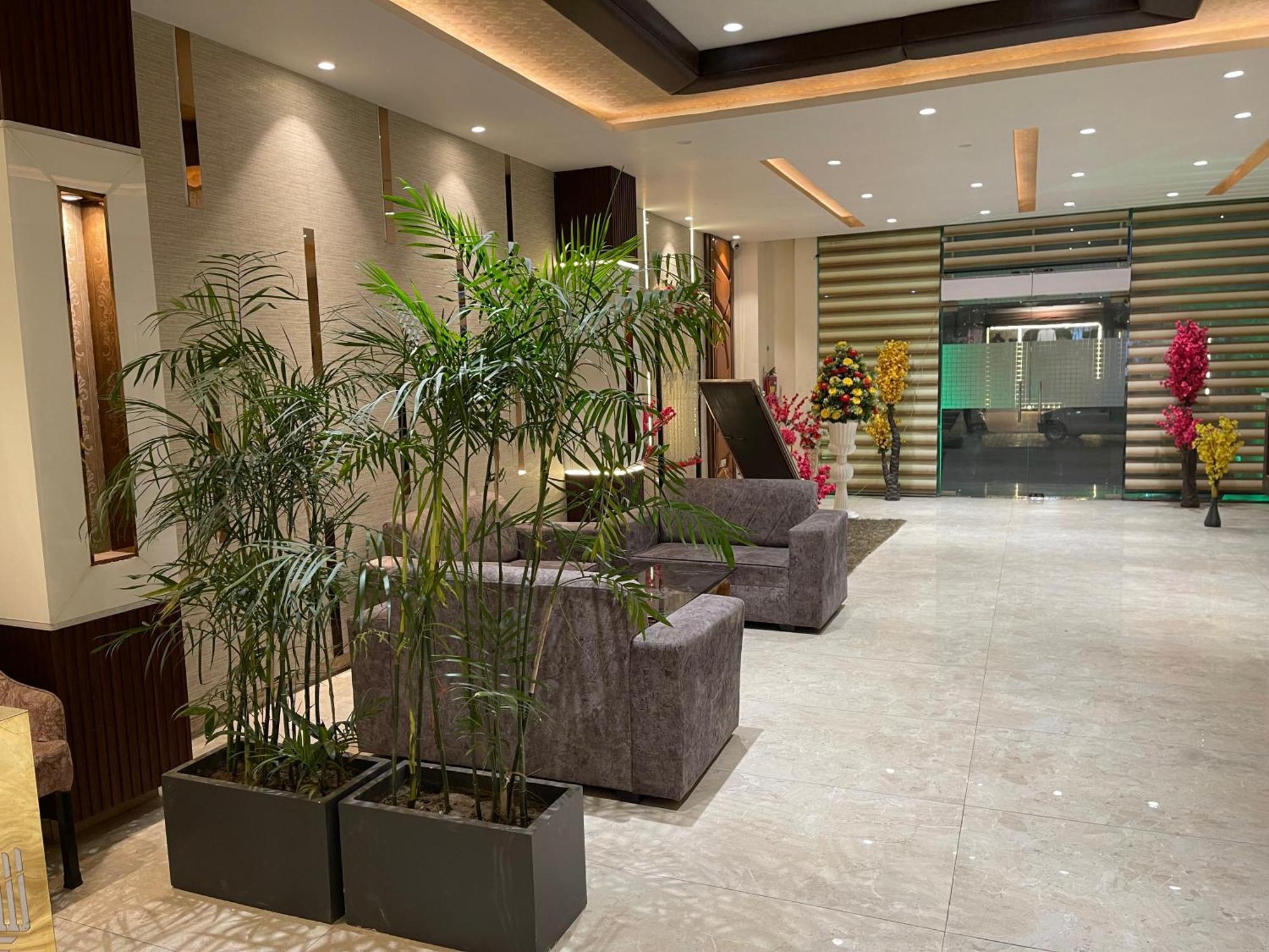 Hotel Paradise Dream Ludhiana Exterior foto